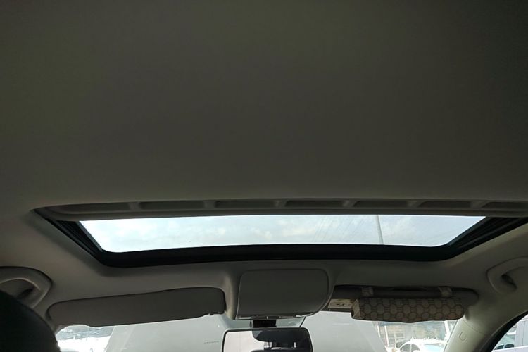 Volkswagen Polo 2014 car image #18