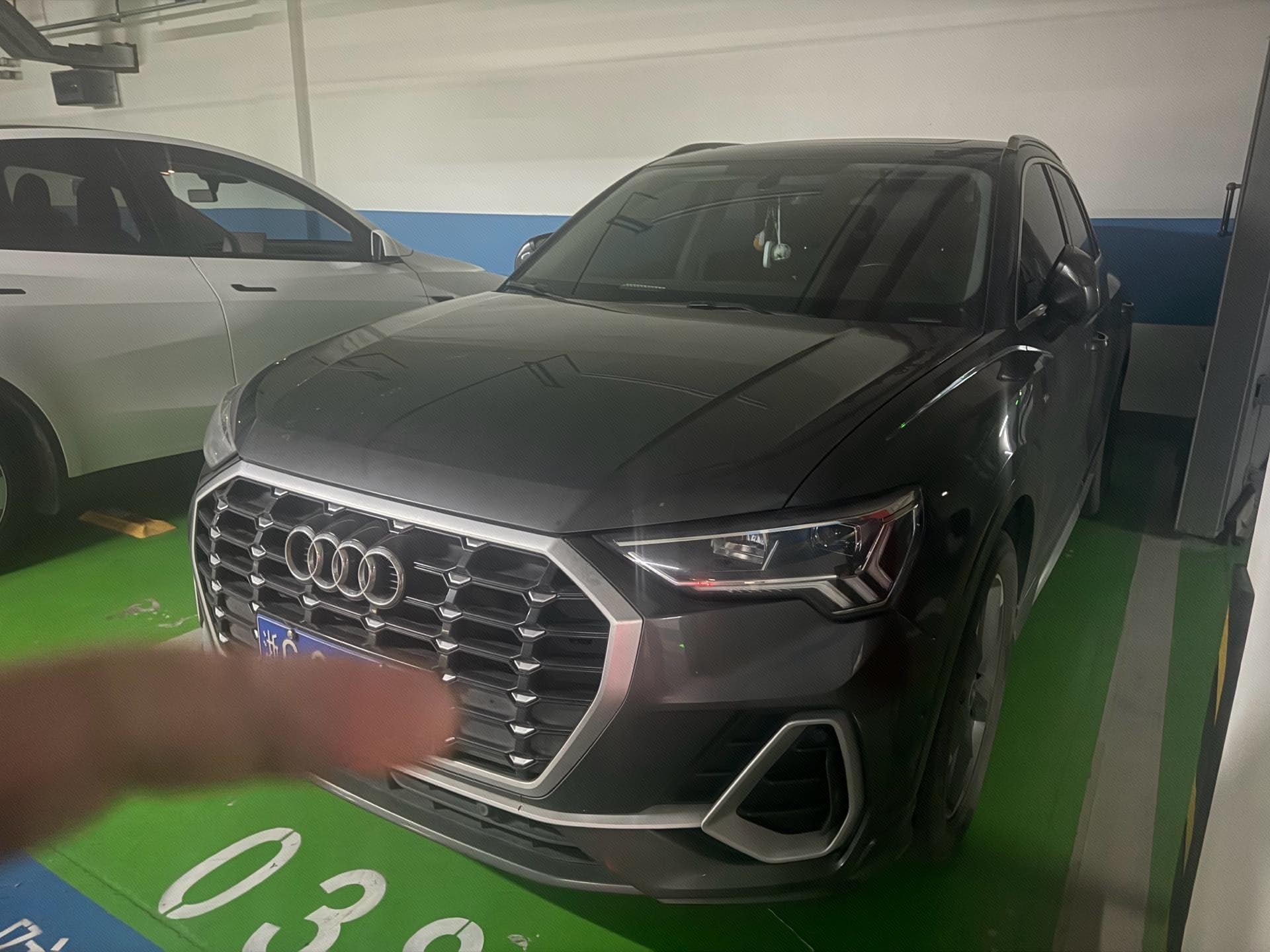 2022 immagine di auto 