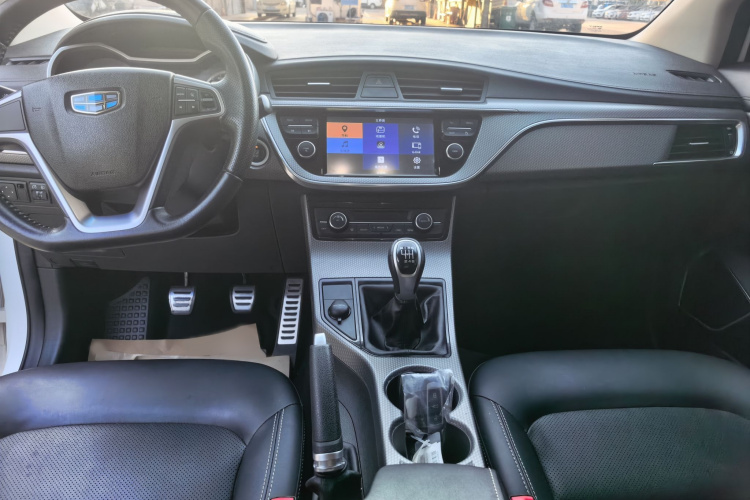 GEELY Emgrand GS 2018 car image #13