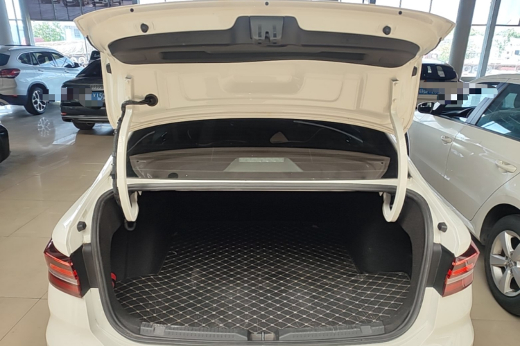 Volkswagen Lavida 2021 car image #19