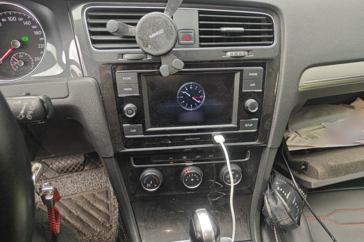 Volkswagen Golf 2019 #17 Volkswagen Golf 2019 car image #17