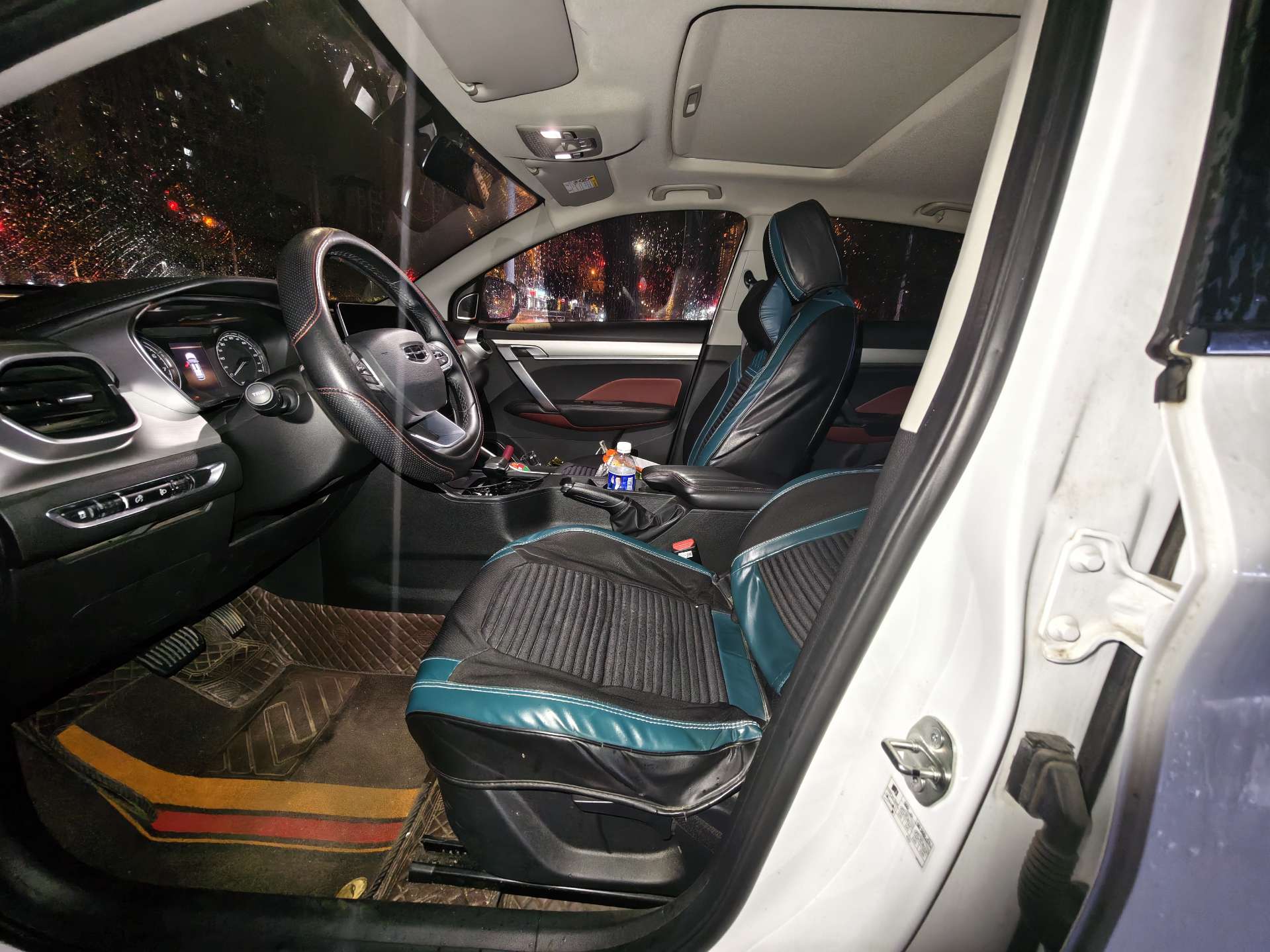 GEELY Coolray 2023 car image #4
