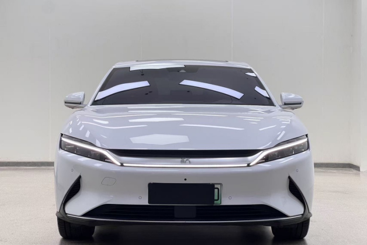 BYD Han 2021 #3 BYD Han 2021 car image #3