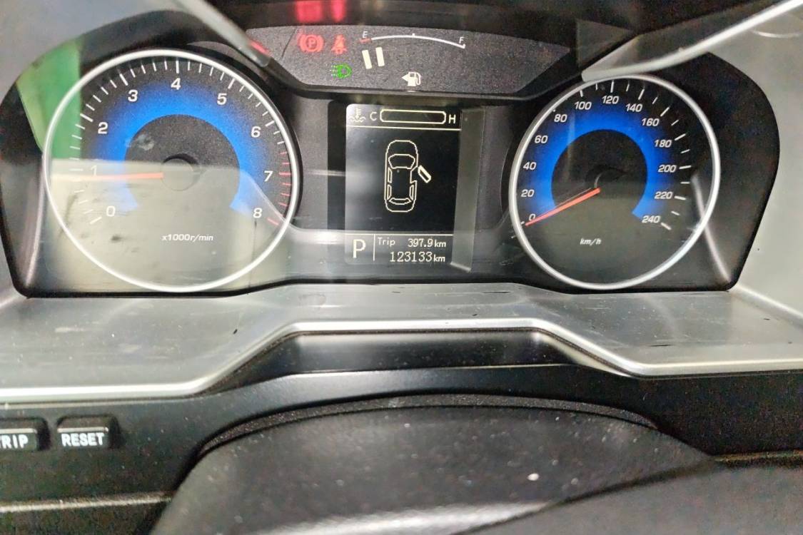 GEELY Emgrand 2015 #27 GEELY Emgrand 2015 image de voiture #27