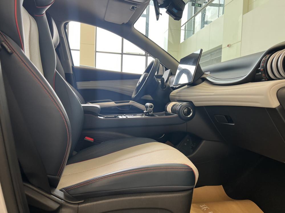 BYD Yuan Plus 2023 immagine di auto #17