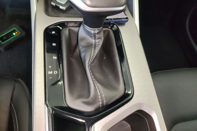 GEELY Emgrand 2021 car image #14