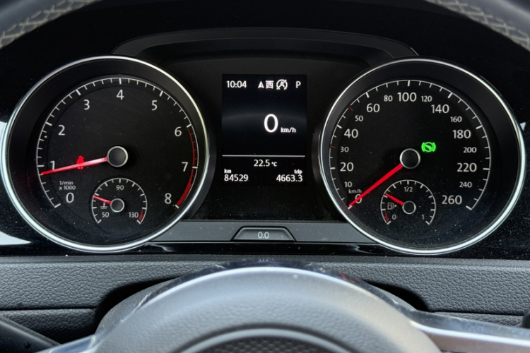 Volkswagen Golf 2019 car image #10