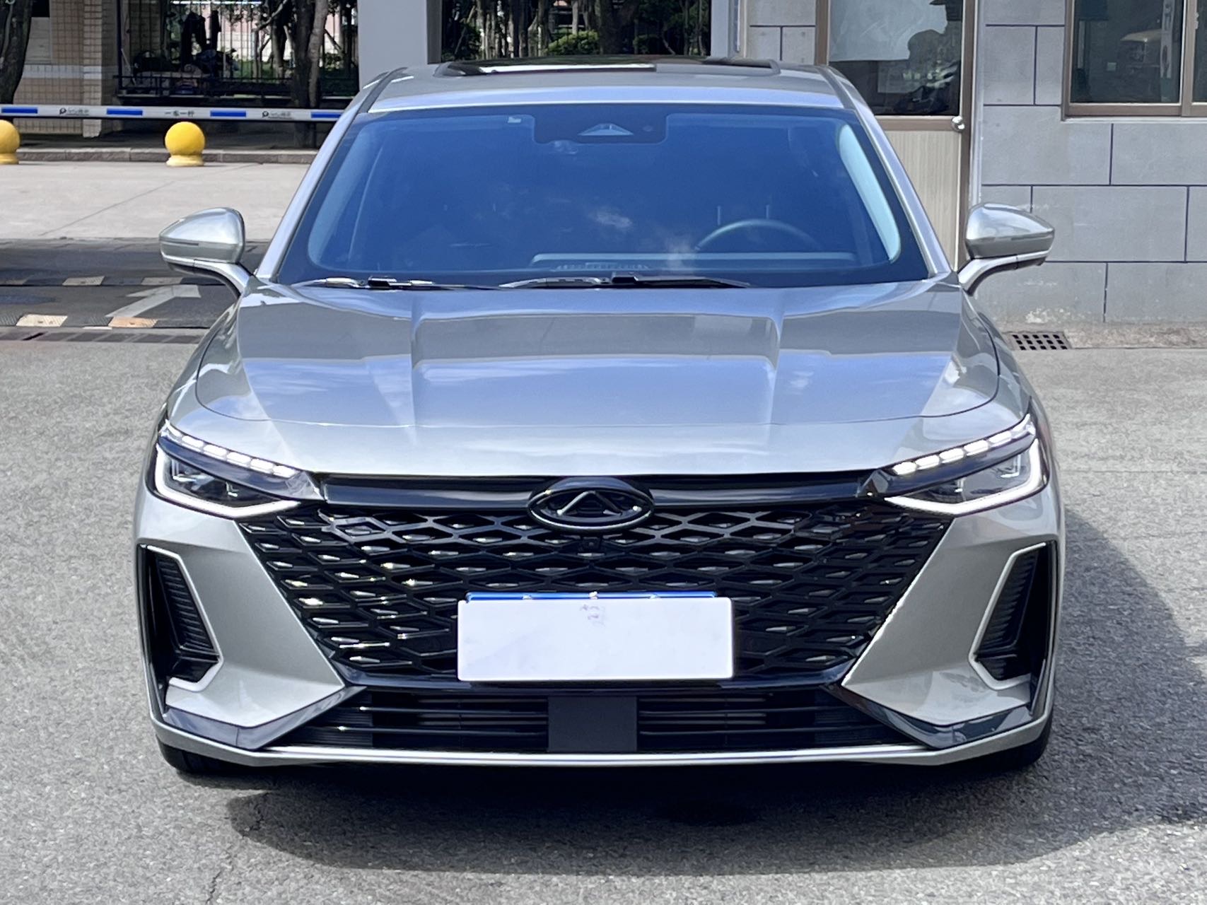 Chery Arrizo 8 2024 car image #2