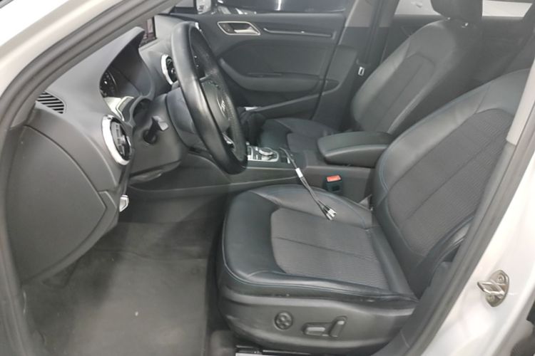 Audi A3 2019 car image #15