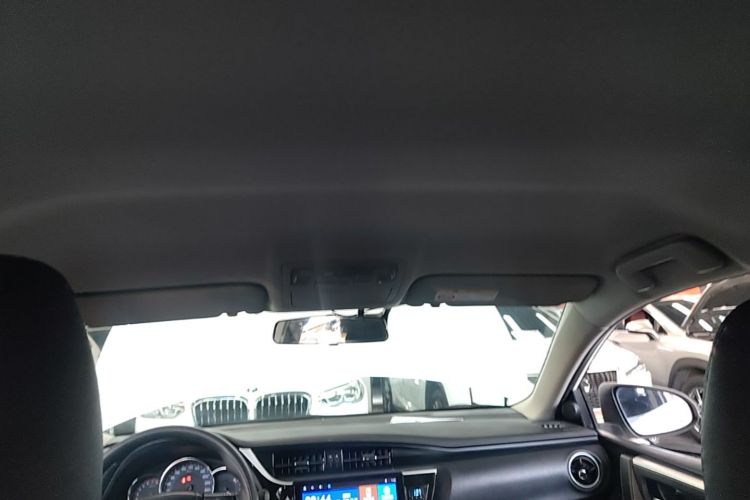 Toyota Corolla 2019 car image #18