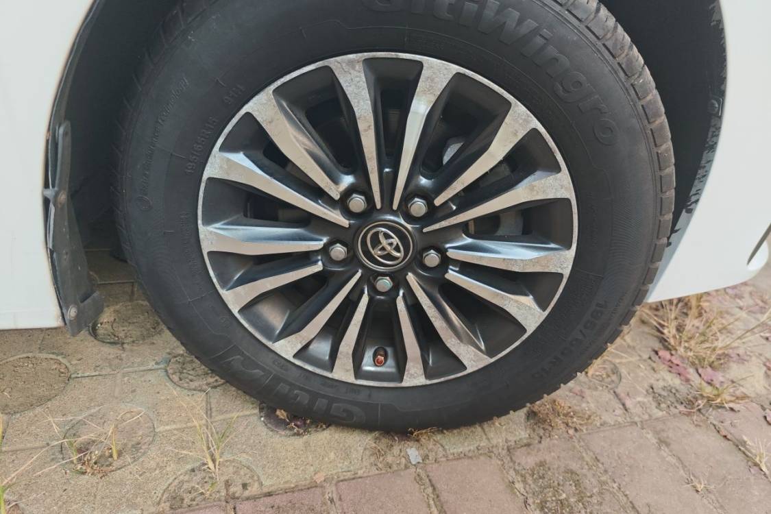 Toyota Corolla 2018 #9 Toyota Corolla 2018 car image #9