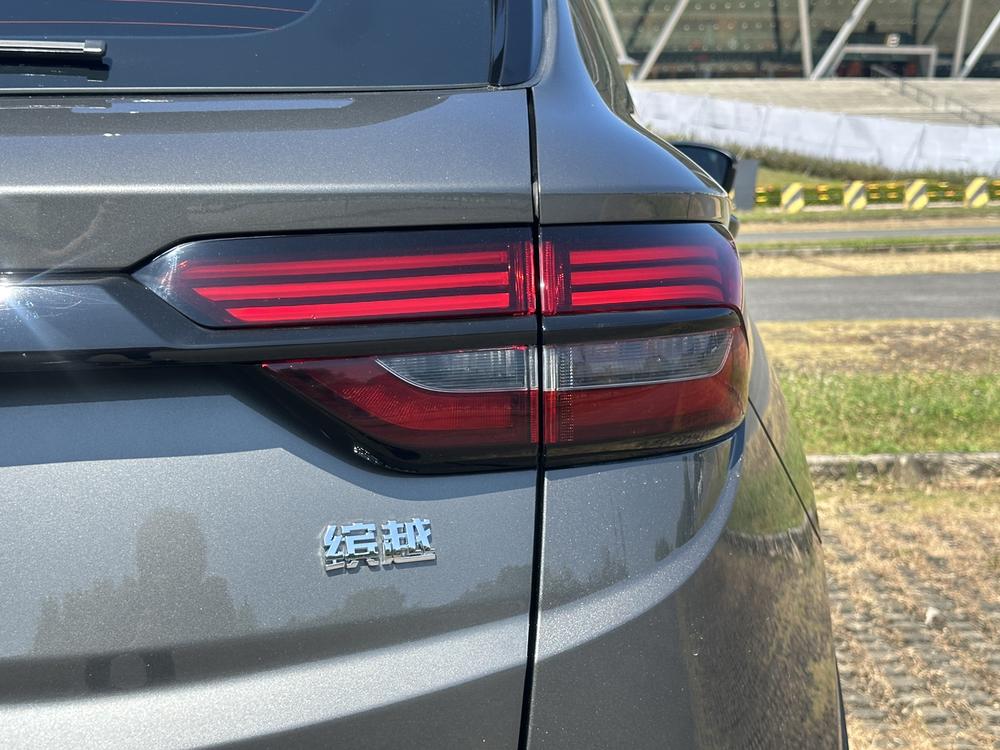GEELY Coolray 2023 #9 GEELY Coolray 2023 car image #9