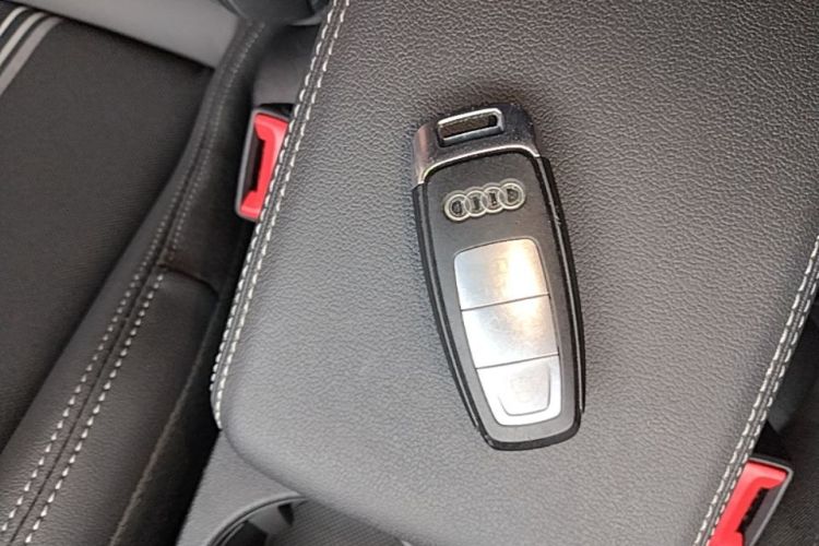Audi A3 2023 car image #9