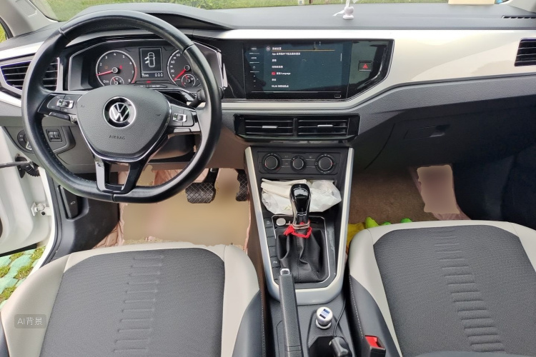 Volkswagen Polo 2021 car image #11
