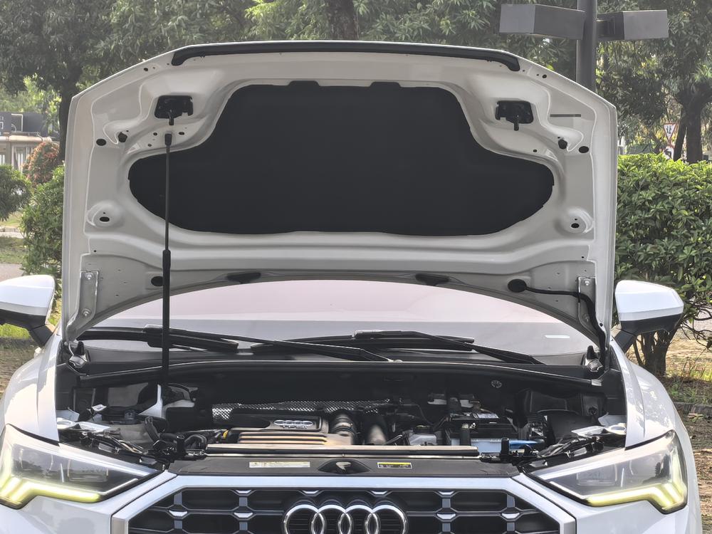Audi Q3 2020 car image #6