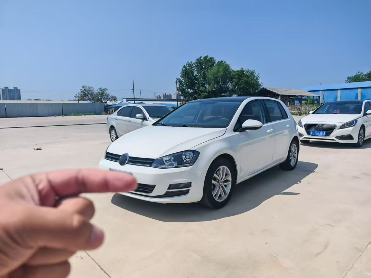 Volkswagen Golf 2017 Volkswagen Golf 2017 car image