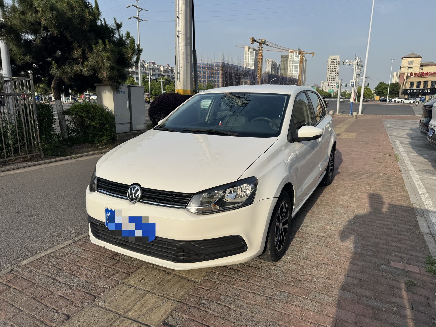 Volkswagen Polo 2016 Volkswagen Polo 2016 car image