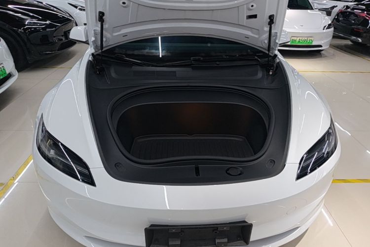 Tesla Model 3 2025 #22 Tesla Model 3 2025 car image #22