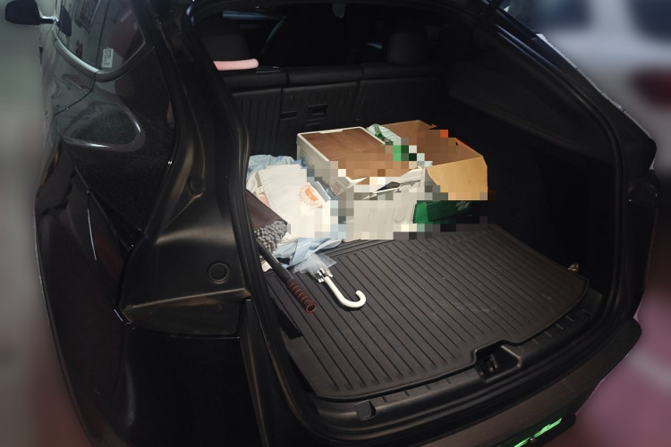 Tesla Model Y 2026 car image #17