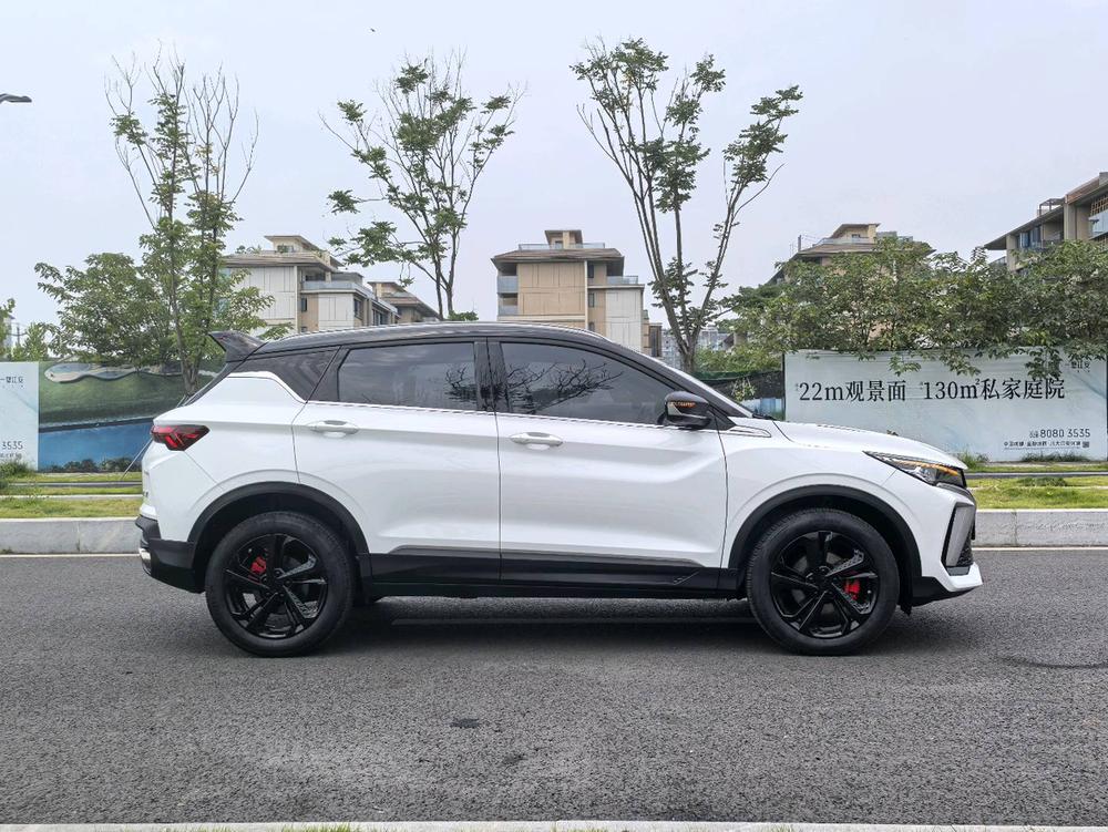 GEELY Coolray 2023 car image #8