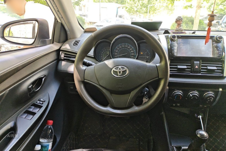 Toyota Vios 2015 car image #12