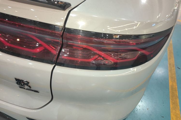 BYD Han 2023 car image #8