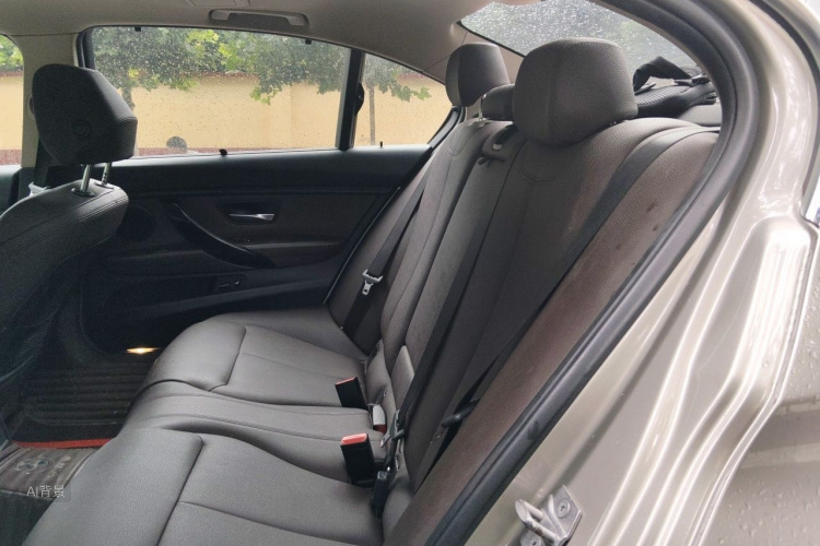 BMW 3 Series 2018 #19 BMW 3 Series 2018 car image #19