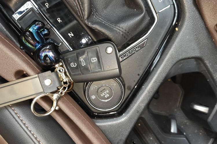 Volkswagen Tharu 2019 #9 Volkswagen Tharu 2019 immagine di auto #9