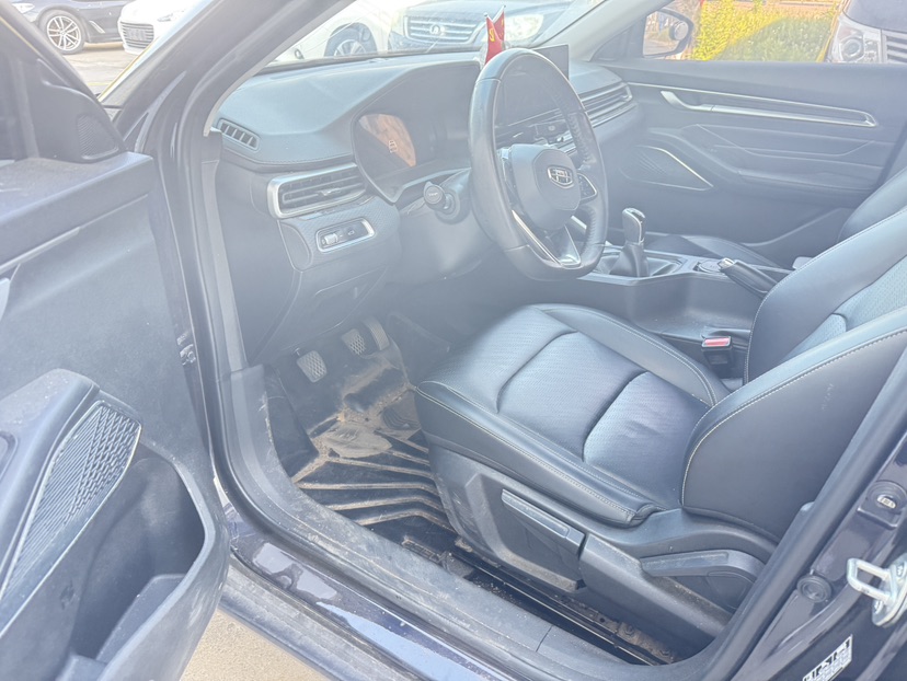 GEELY Emgrand 2023 #2 GEELY Emgrand 2023 صورة سيارة #2