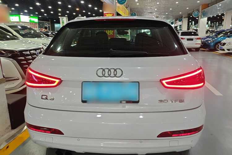 Audi Q3 2016 изображение автомобиля #6