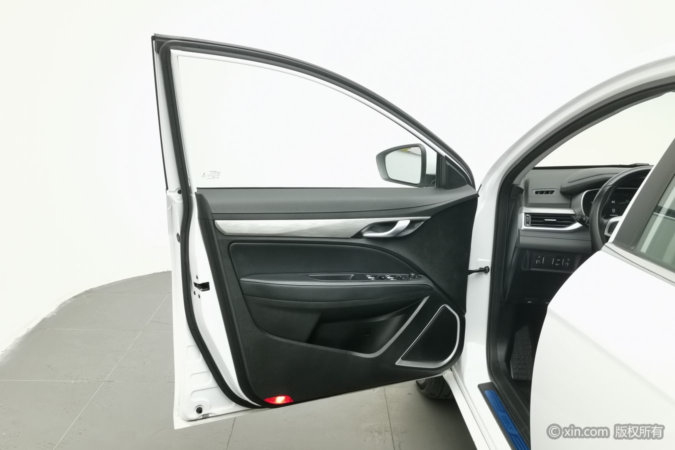 GEELY Emgrand 2019 #8 GEELY Emgrand 2019 car image #8
