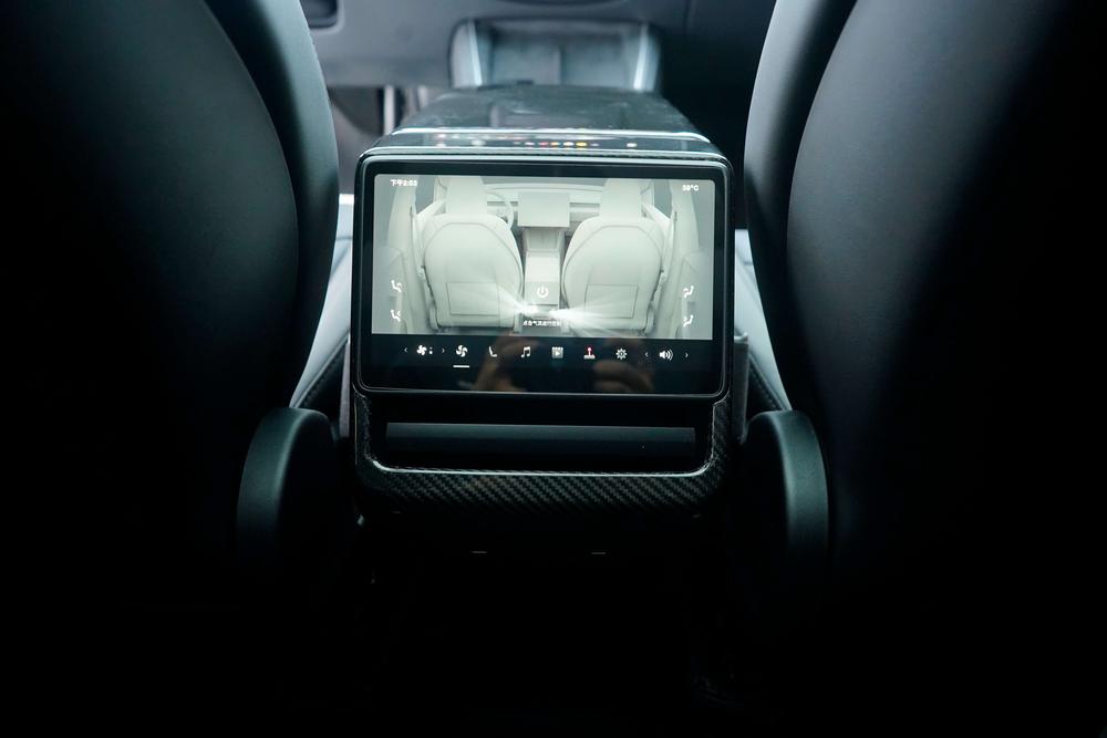 Tesla Model Y 2025 #22 Tesla Model Y 2025 immagine di auto #22