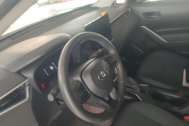 Toyota Corolla Cross 2024 car image #12