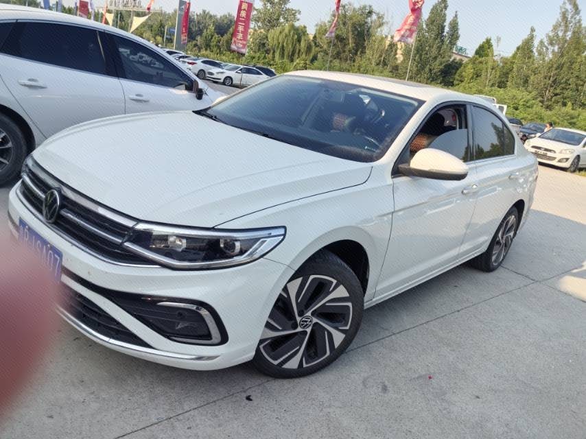 2023 2023 immagine di auto