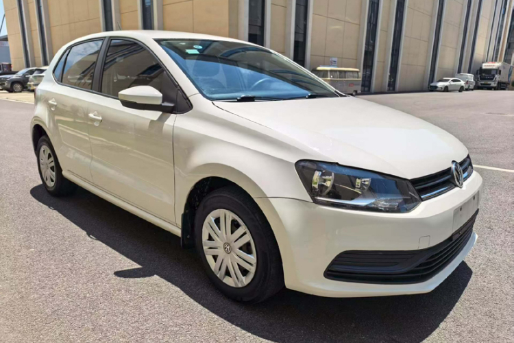 Volkswagen Polo 2015 #3 Volkswagen Polo 2015 car image #3