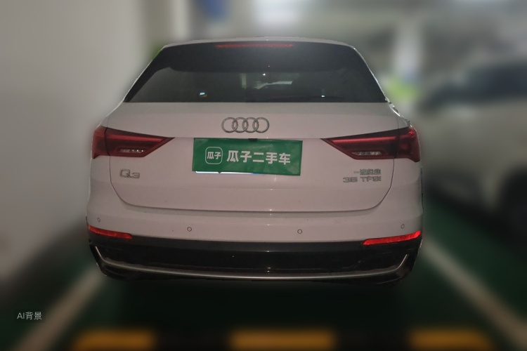 Audi Q3 2023 car image #6