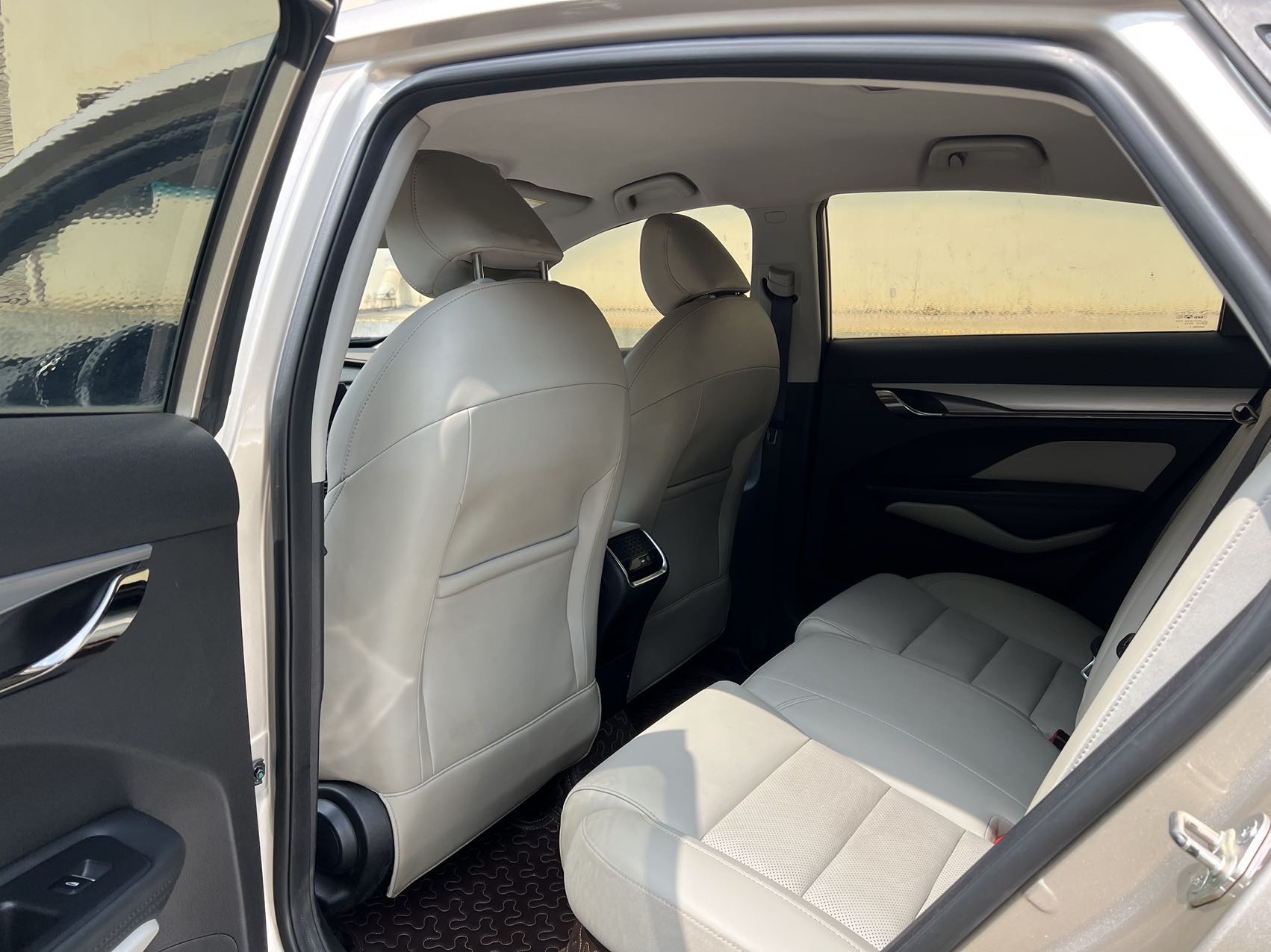 GEELY Binray 2018 car image #10