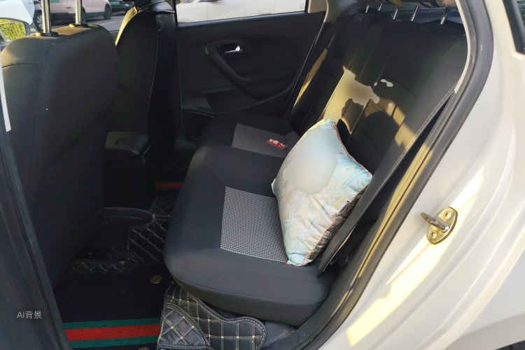 Volkswagen Polo 2016 imagem de carro #19