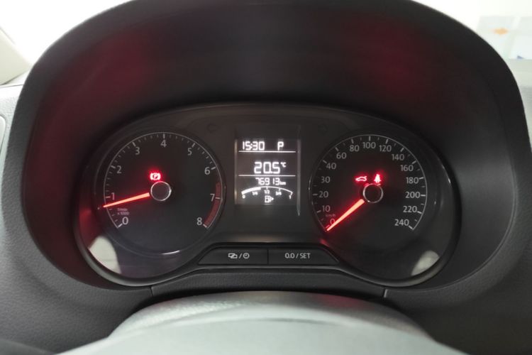 Volkswagen Polo 2016 #16 Volkswagen Polo 2016 car image #16