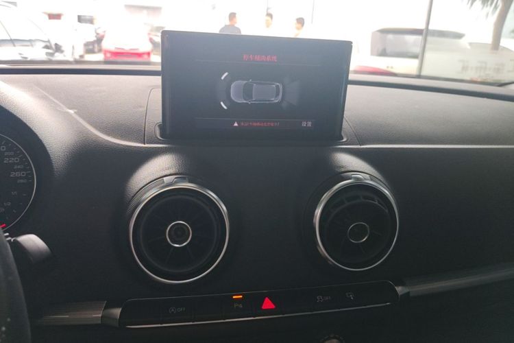Audi A3 2015 car image #18