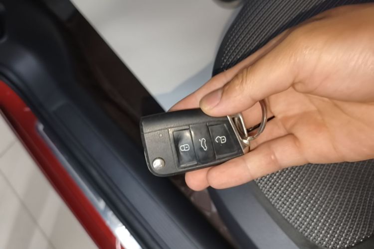 Volkswagen Golf 2018 car image #9