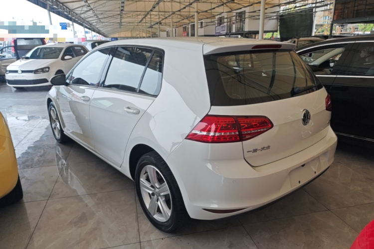 Volkswagen Golf 2016 car image #5
