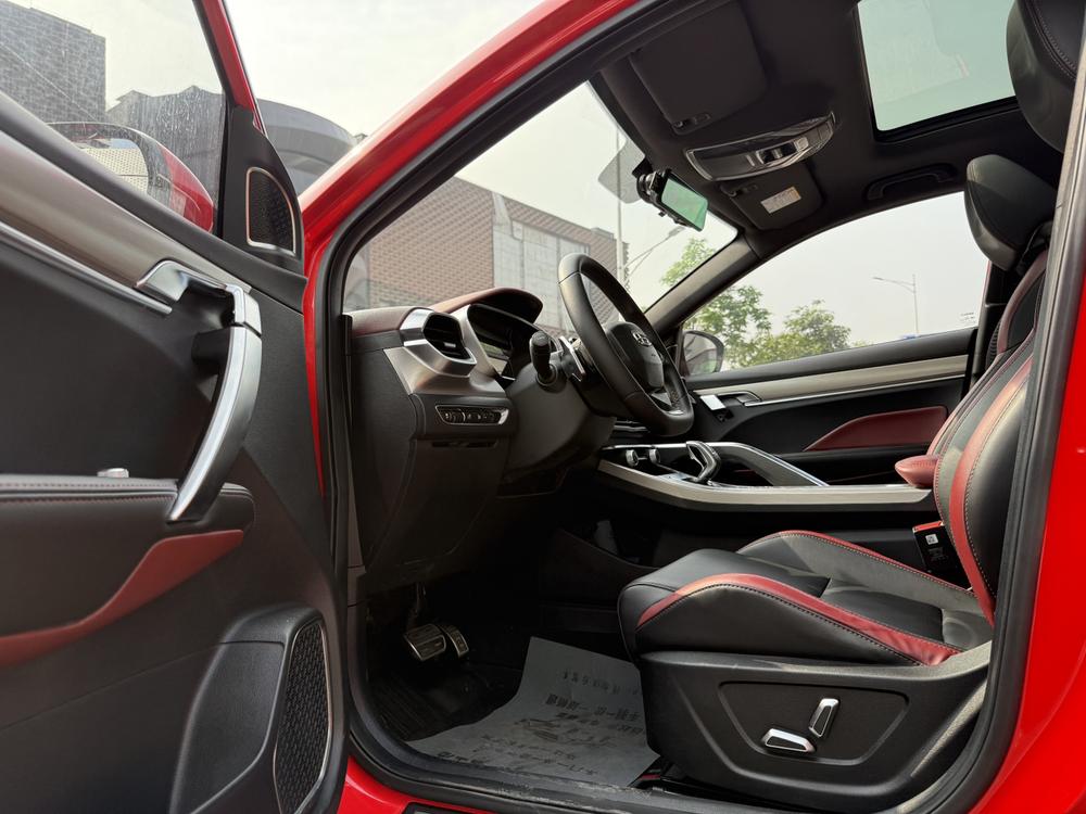 GEELY Coolray 2019 car image #16