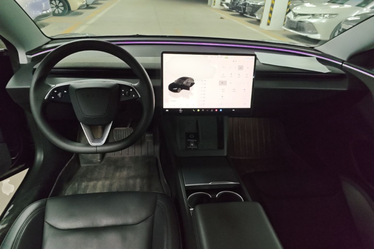 Tesla Model 3 2024 #10 Tesla Model 3 2024 car image #10