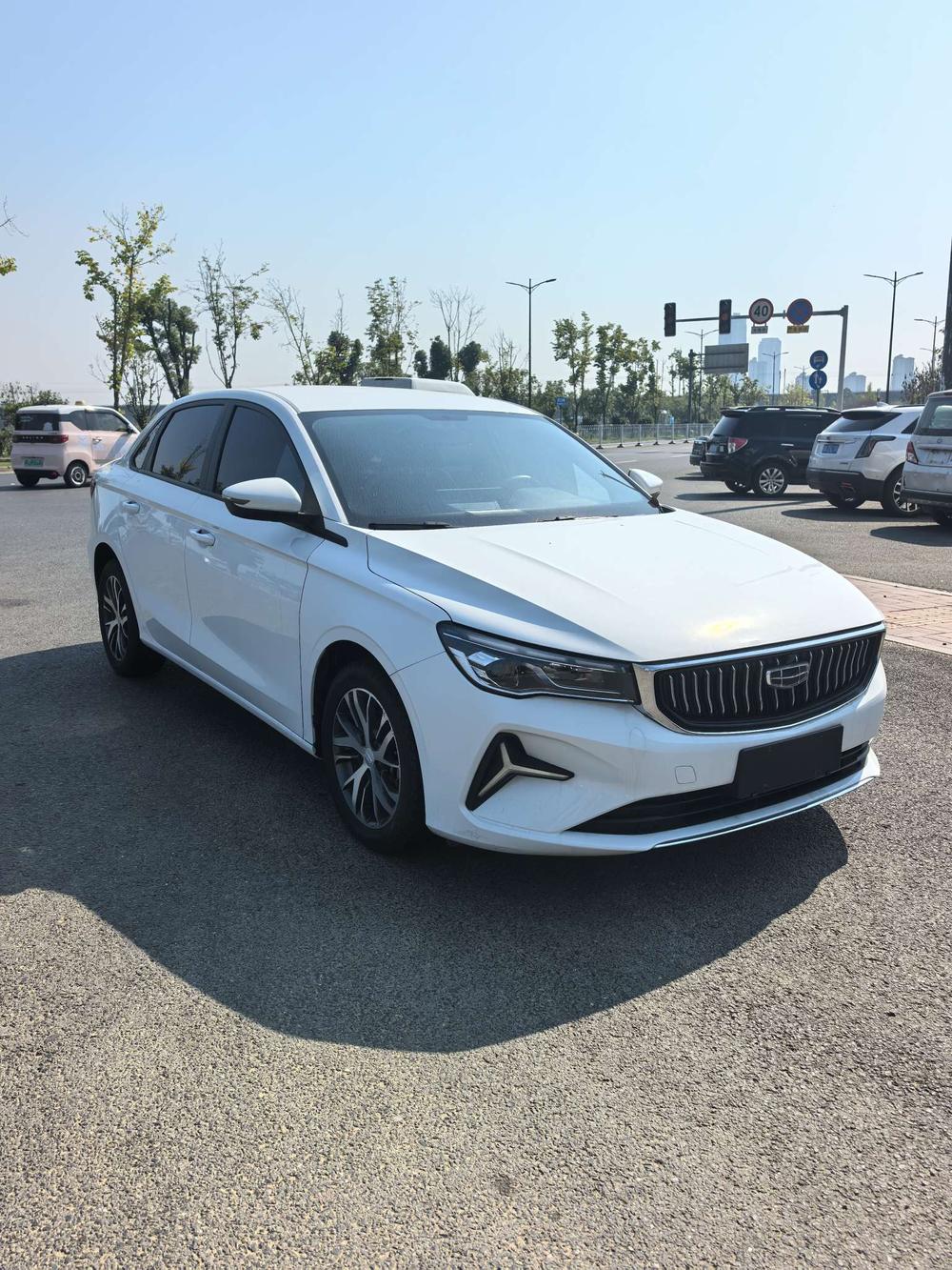 GEELY Emgrand 2023 car image #3