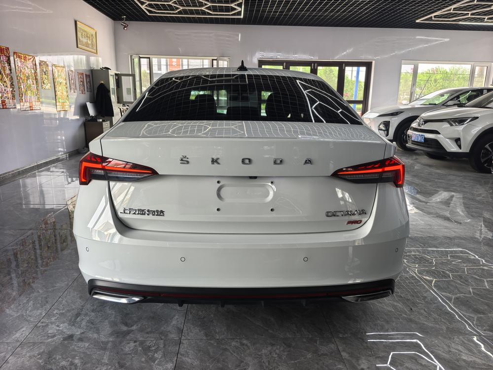 Skoda Octavia 2024 #5 Skoda Octavia 2024 car image #5