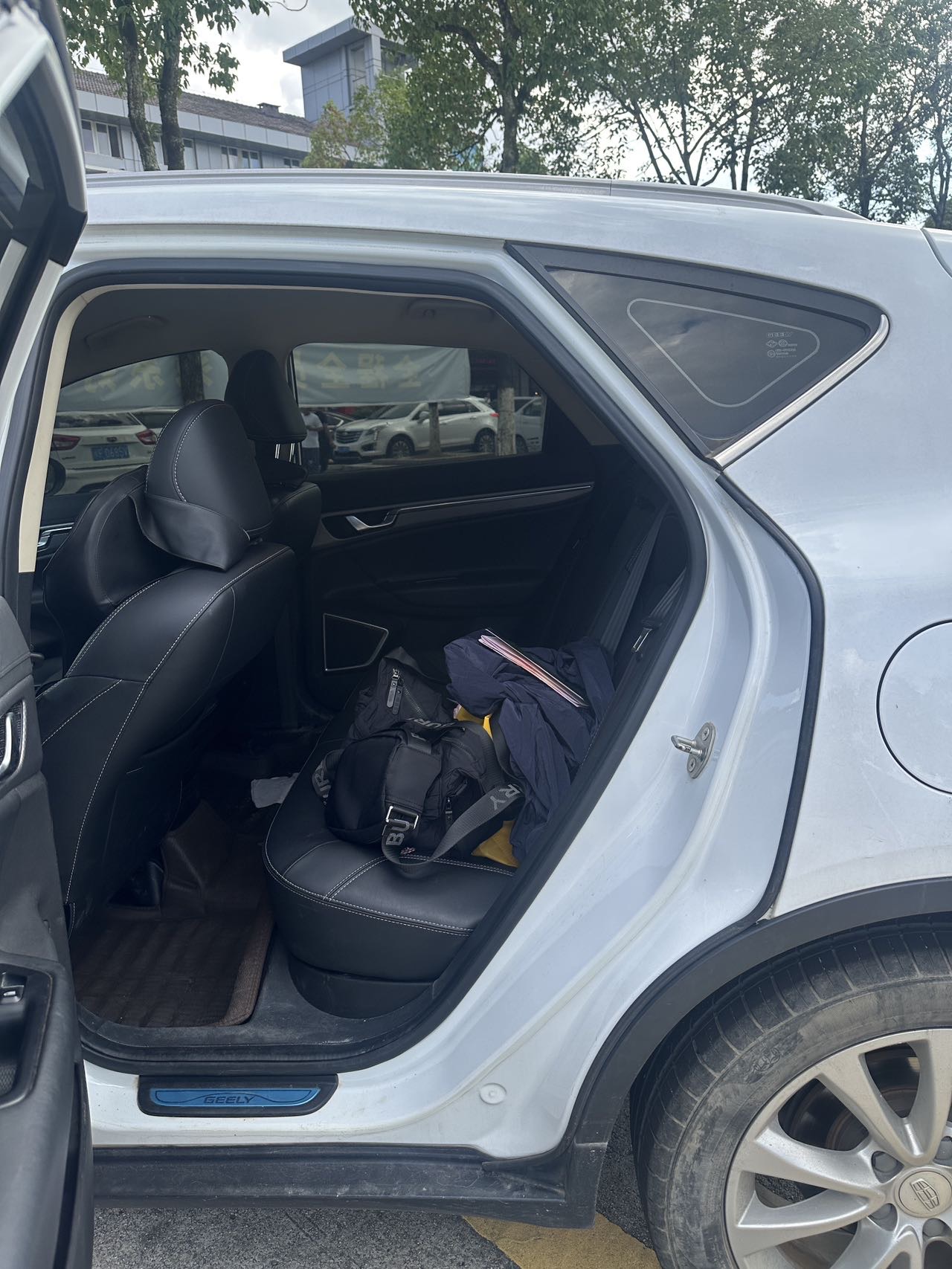 GEELY Emgrand GS 2018 car image #6