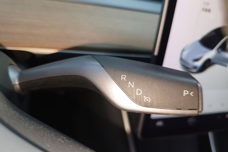Tesla Model 3 2020 #14 Tesla Model 3 2020 car image #14