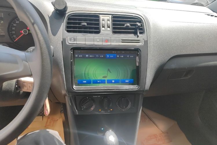 Volkswagen Polo 2019 #13 Volkswagen Polo 2019 car image #13