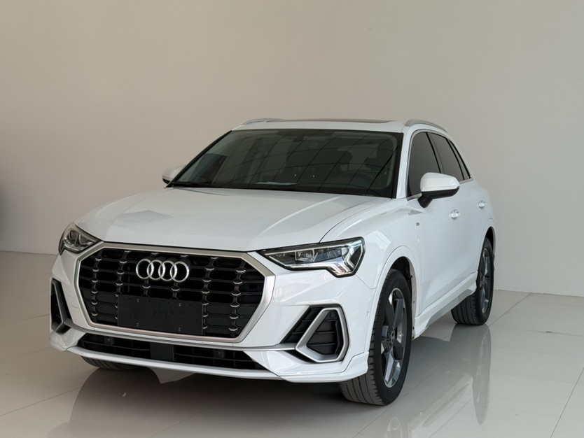 Audi Q3 2022 Audi Q3 2022 car image